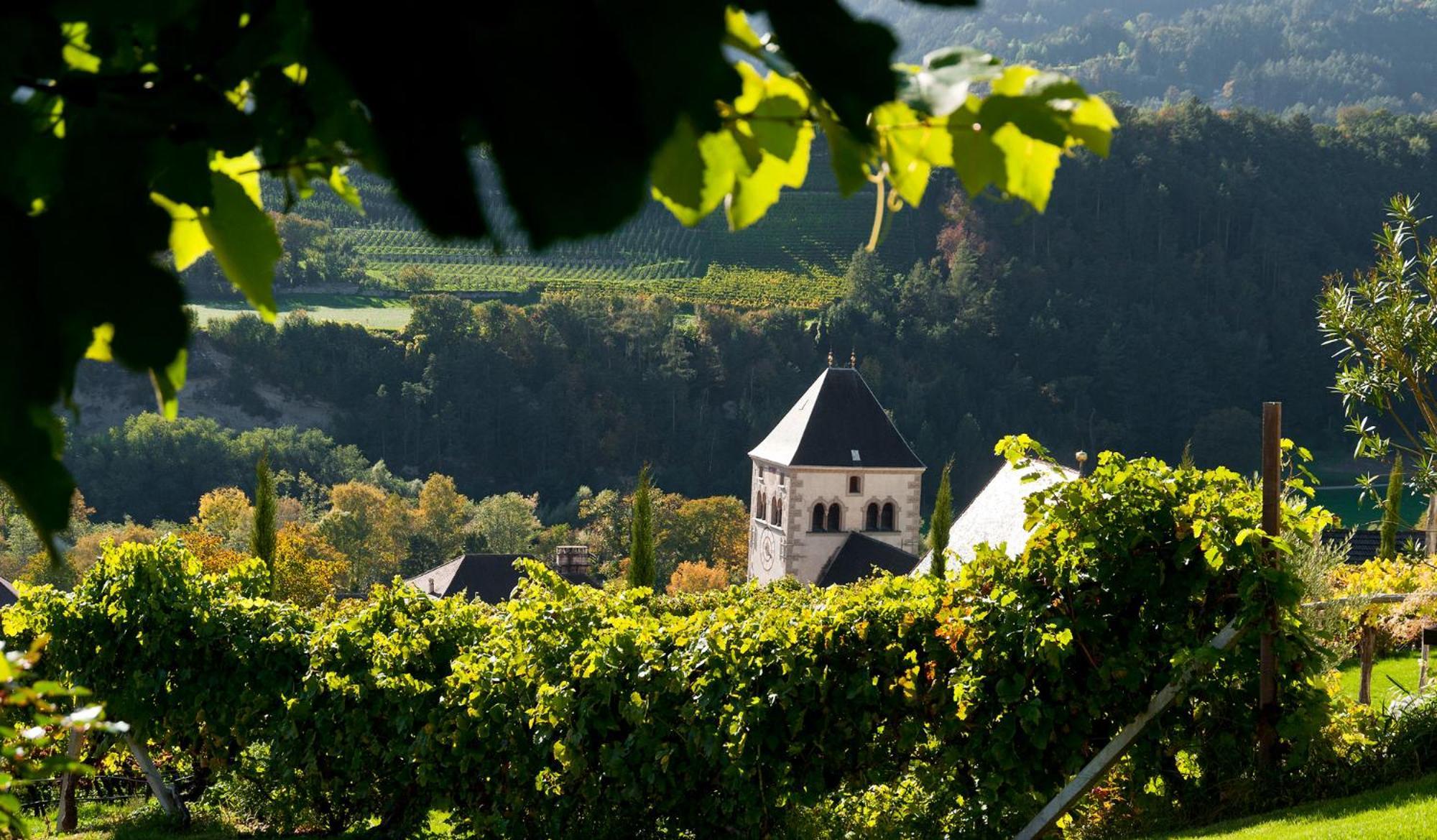 Hotel Brueckenwirt Novacella エクステリア 写真